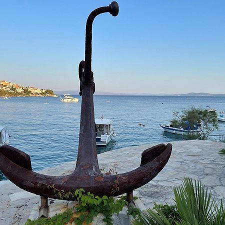 Apartment C-Views Trogir Bagian luar foto